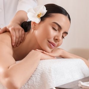 5* Luxurious Spa Retreat: Relax With 60 Or 90-Minute Spa Treatments Men's Shop Online at Special Price from Dubai Shopping City