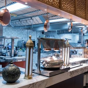Breakfast Buffet With Beverages At Artisan Kitchen At 5* Bab Al Qasr Men's Shop Online at Special Price from Dubai Shopping City