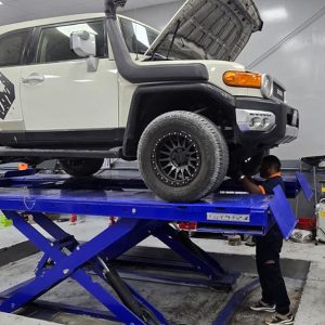 Get A Oil Change Package For 4, 6 Or 8 Cylinder Car 5000 Or 10000 Km CAR Shop Online at Special Price from Dubai Shopping City