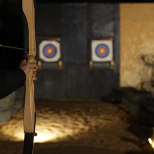 Enjoy Outdoor Archery With 10, 20, Or 50 Arrows In Dubai Men's Shop Online at Special Price from Dubai Shopping City