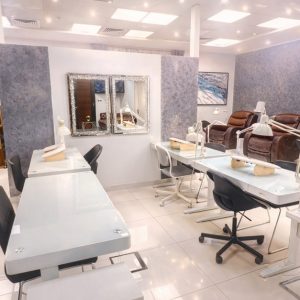 Hair Wash & Blow Dry With Optional Haircut & Roots Color Men's Shop Online at Special Price from Dubai Shopping City