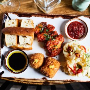 Eat 8 English Foods & See 30+ London Sights Walking Tour! Recently Added Experiences London Recently Added Experiences Shop Online at Special Price from Dubai Shopping City
