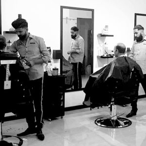 Haircut – Men Barber HAIRDRESSER Shop Online at Special Price from Dubai Shopping City
