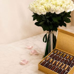 Eid Offer: 10, 15, Or 20, Medium, Large, Xl Date Boxes Or Vip Tray DESSERT Shop Online at Special Price from Dubai Shopping City