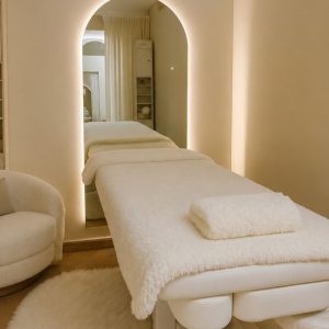 Professional Foot Reflexology Session (30, 60, Or 90 Minutes) MASSAGE Shop Online at Special Price from Dubai Shopping City