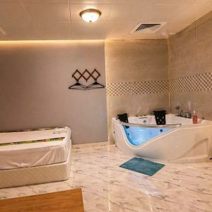 Relaxing Jacuzzi Bath Tub With Optional 30 Or 60 Mins Spa Treatments Men's Shop Online at Special Price from Dubai Shopping City